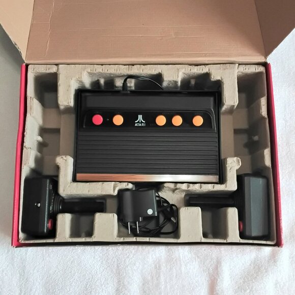 NM 2014 Collector's Ed. Atari Flashback 5 92 Built-In Games & Plays Perfectly!! - Picture 4 of 5